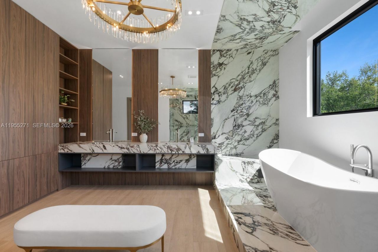 5900 SW 129th Ter, Pinecrest, FL 33156 Photo