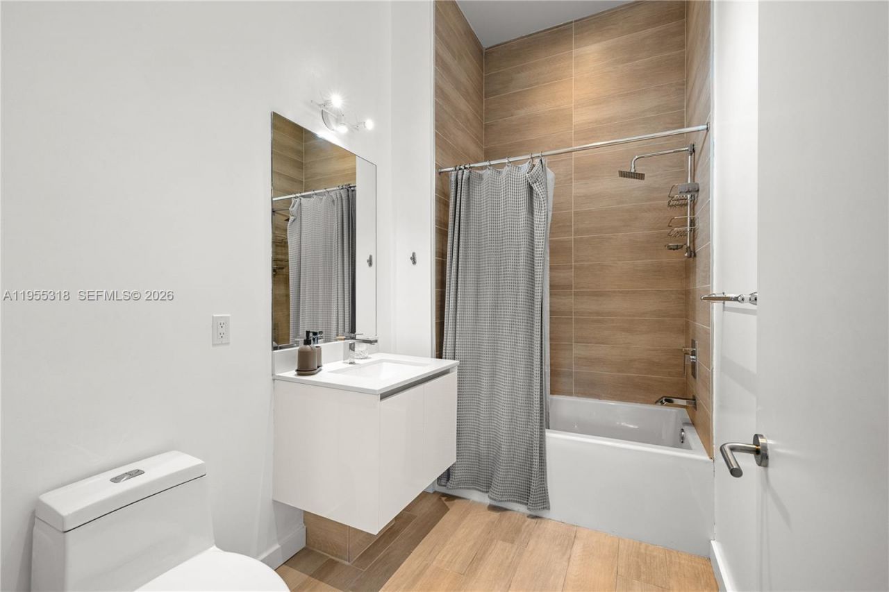 1600 SW 1st Ave, Unit 307, Miami, FL 33129 Photo