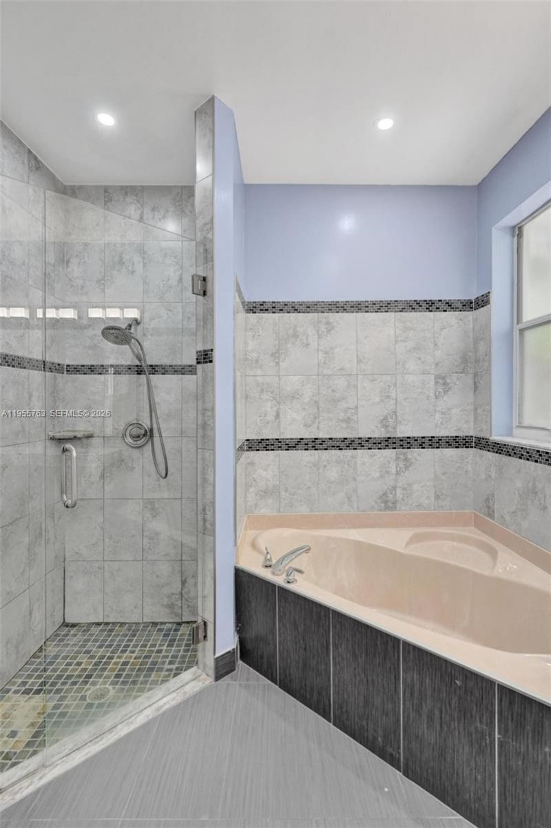 1251 Hayes St, Hollywood, FL 33019 Photo