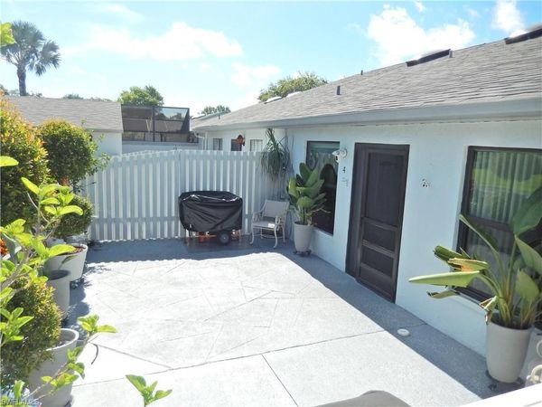 9620 Villa DR, Unit 4, FORT MYERS, FL 33905