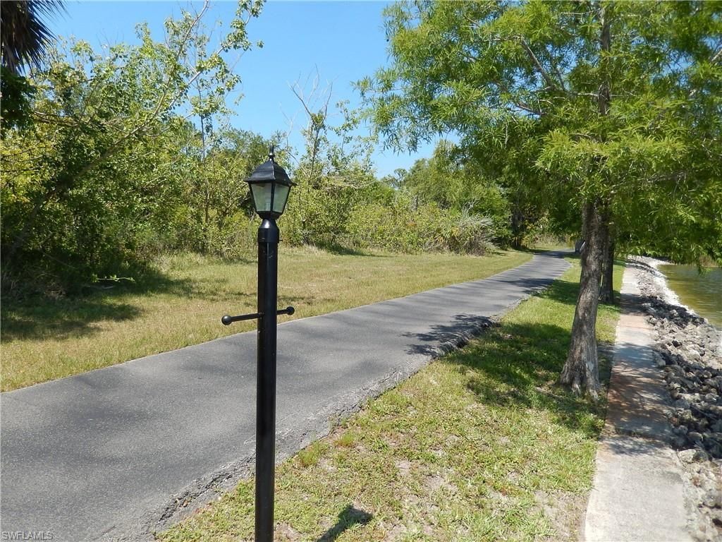 9620 Villa Dr, Unit 4, Fort Myers, FL 33905 Photo