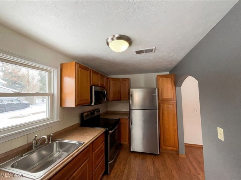 14895 Old Oak Drive, Strongsville, OH 44149 Photo 8