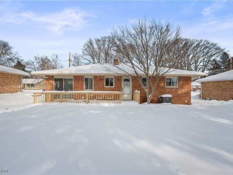 22377 Rivergate Drive, Rocky River, OH 44116 Photo 3