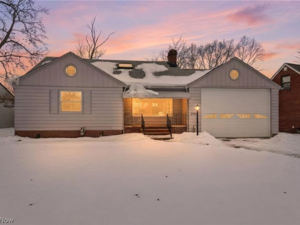 5906 Twin Lakes Drive, Parma, OH 44129