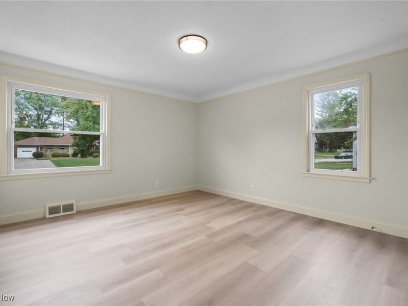 5906 Twin Lakes Drive, Parma, OH 44129 Photo 15