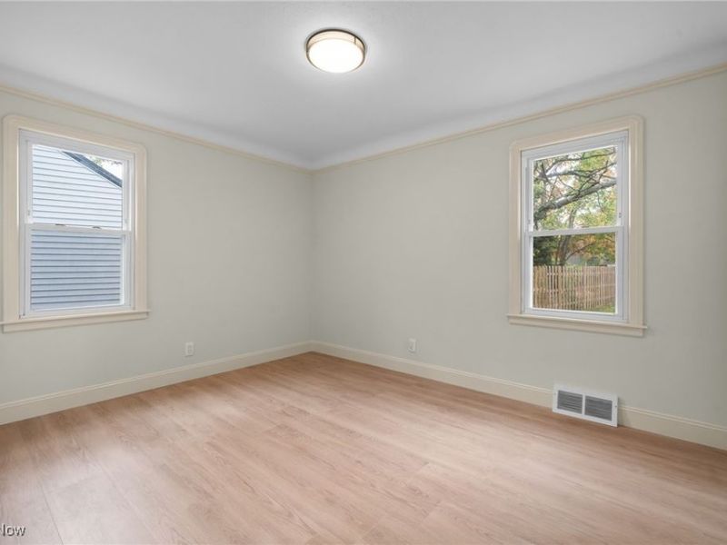 5906 Twin Lakes Drive, Parma, OH 44129 Photo 17