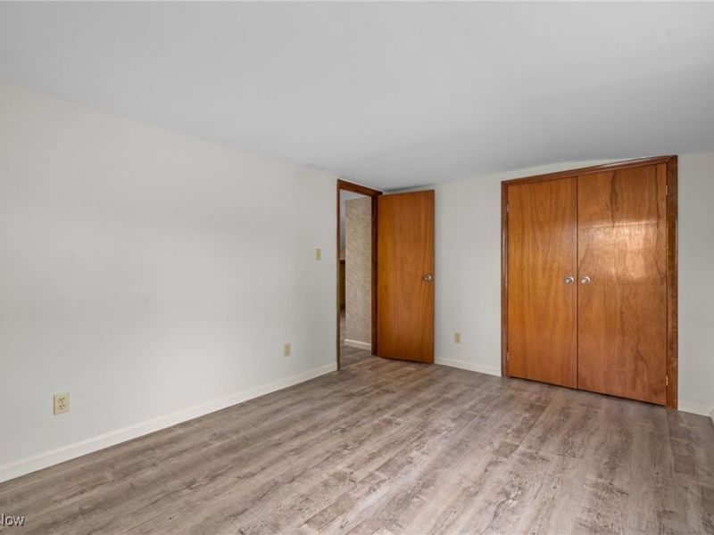 5906 Twin Lakes Drive, Parma, OH 44129 Photo 23
