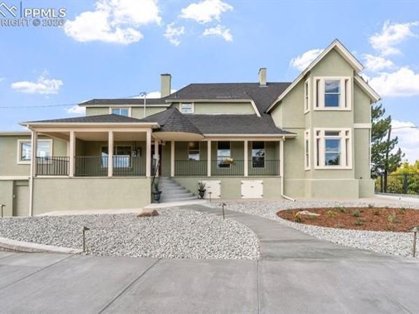 708 W 18th Street, Pueblo, CO 81003