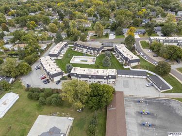 1120 Delmar Street, Unit 5B, Papillion, NE 68046