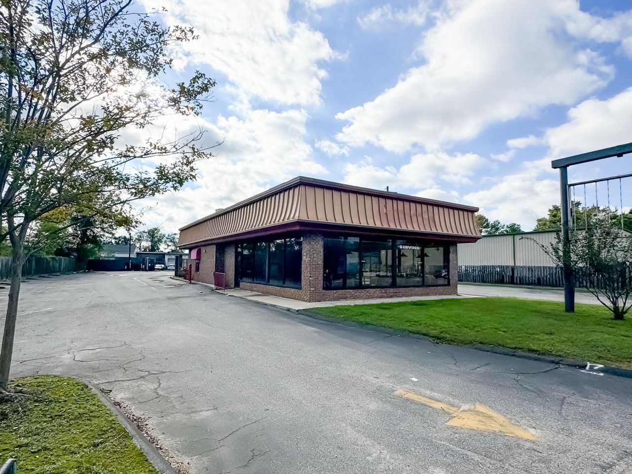 4113 Rivers Avenue  Photo 5