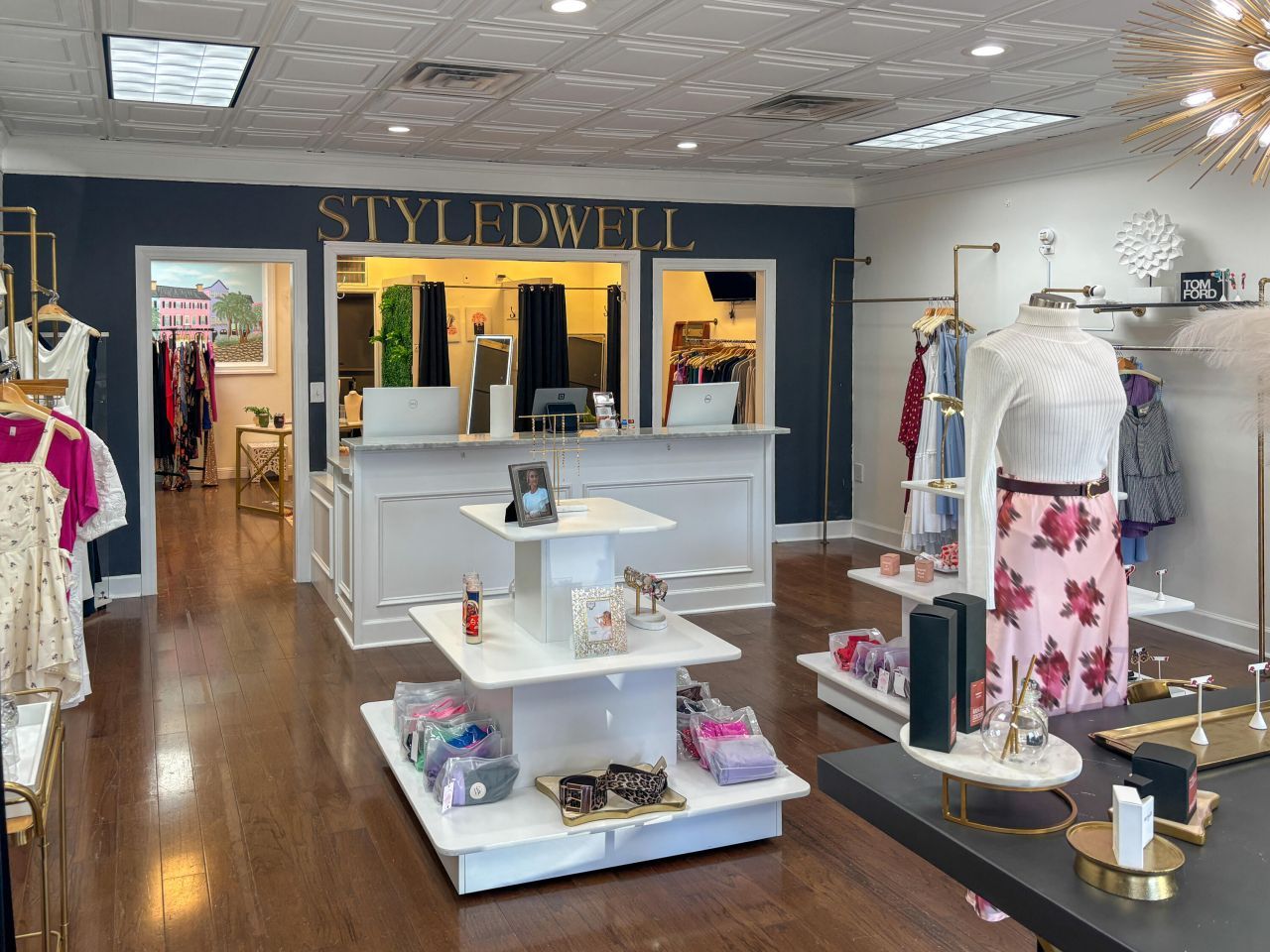 1662 Savannah Highway Photo 3