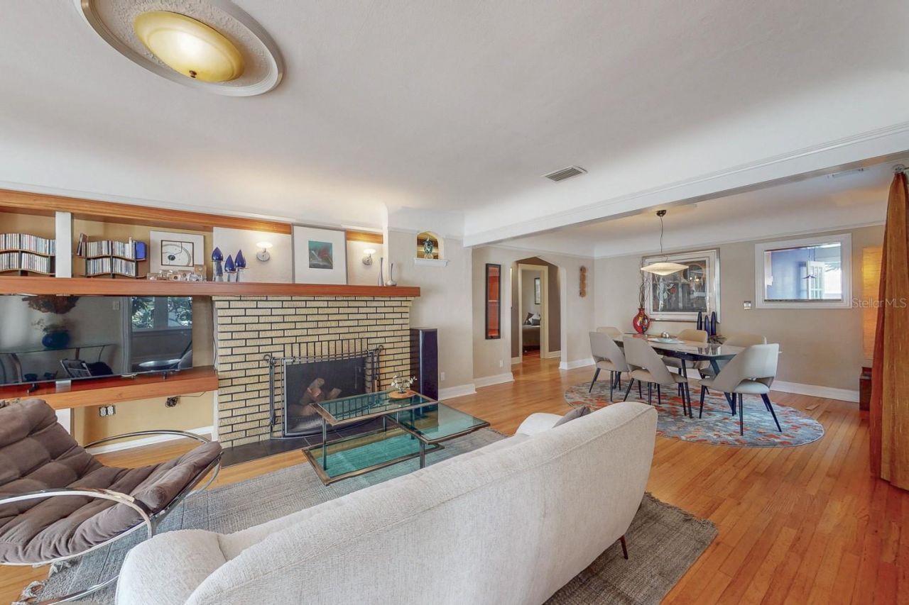 115 21st Avenue Ne, Saint Petersburg, FL 33704 Photo