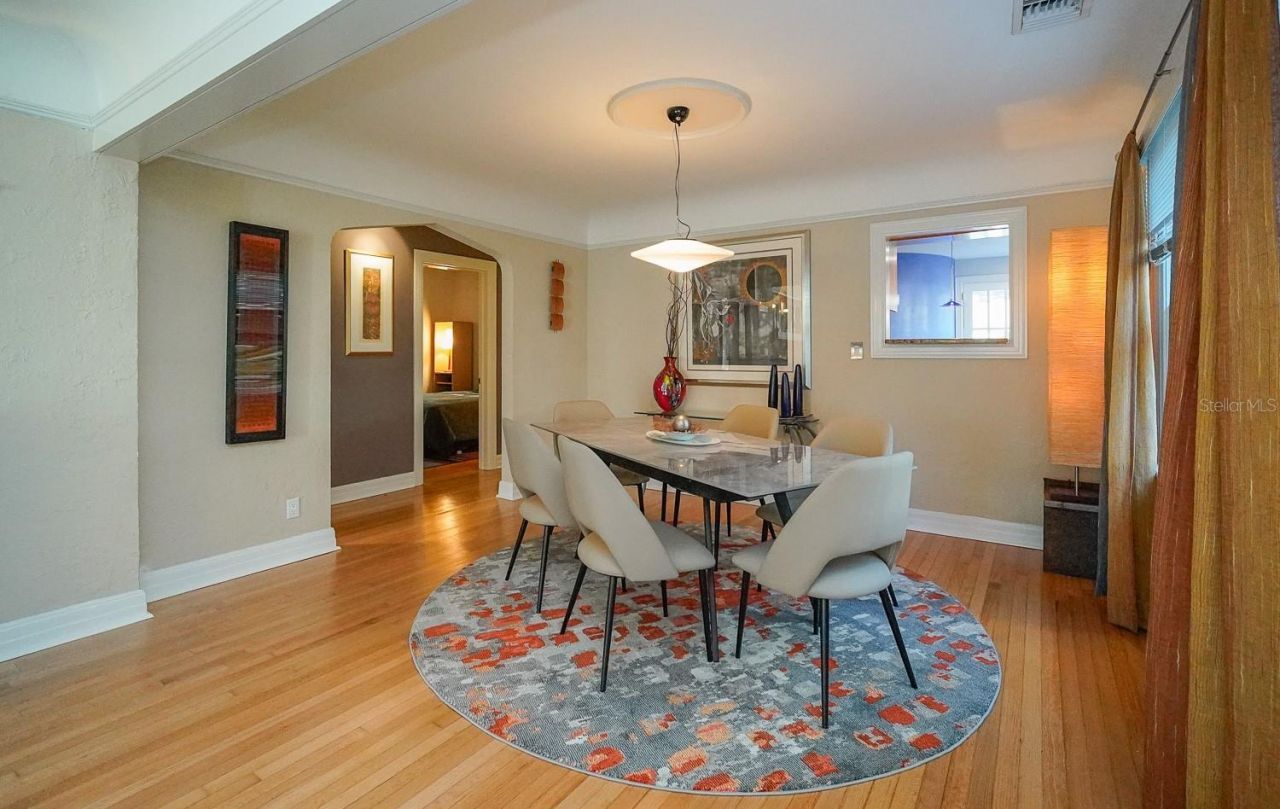 115 21st Avenue Ne, Saint Petersburg, FL 33704 Photo