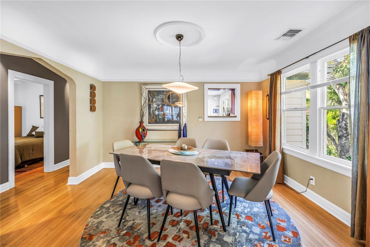 115 21st Avenue Ne, Saint Petersburg, FL 33704 Photo