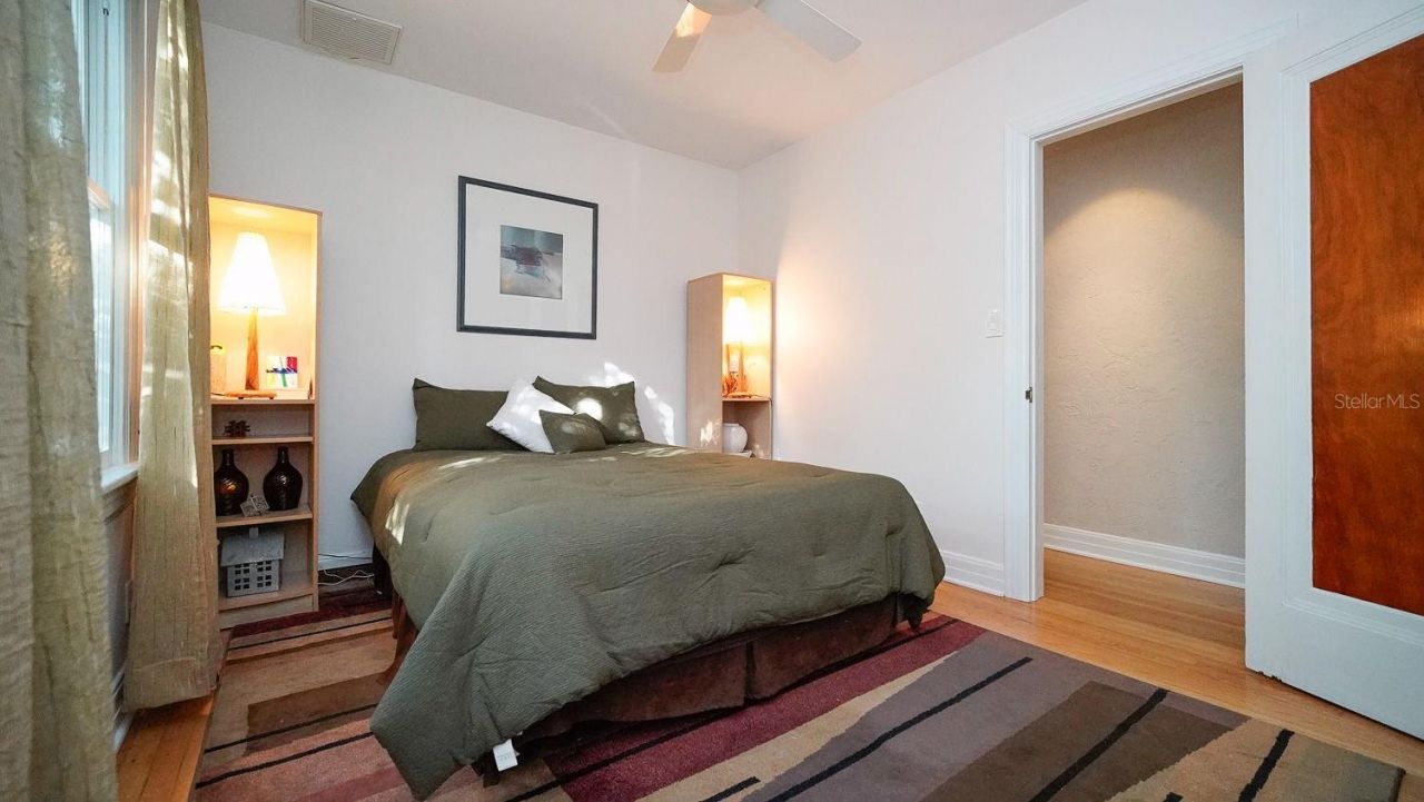 115 21st Avenue Ne, Saint Petersburg, FL 33704 Photo