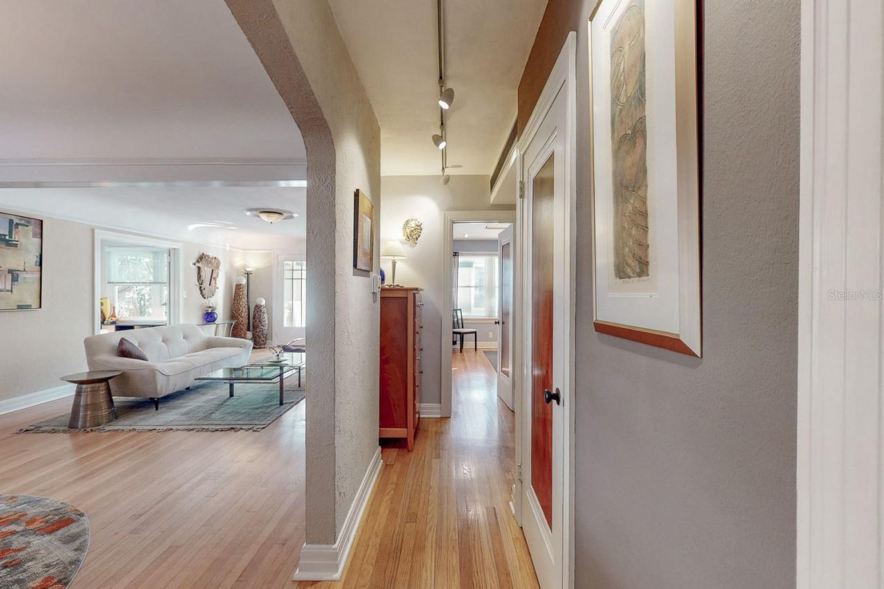 115 21st Avenue Ne, Saint Petersburg, FL 33704 Photo