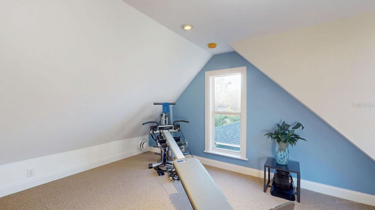 115 21st Avenue Ne, Saint Petersburg, FL 33704 Photo