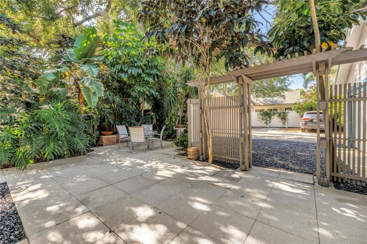 115 21st Avenue Ne, Saint Petersburg, FL 33704 Photo