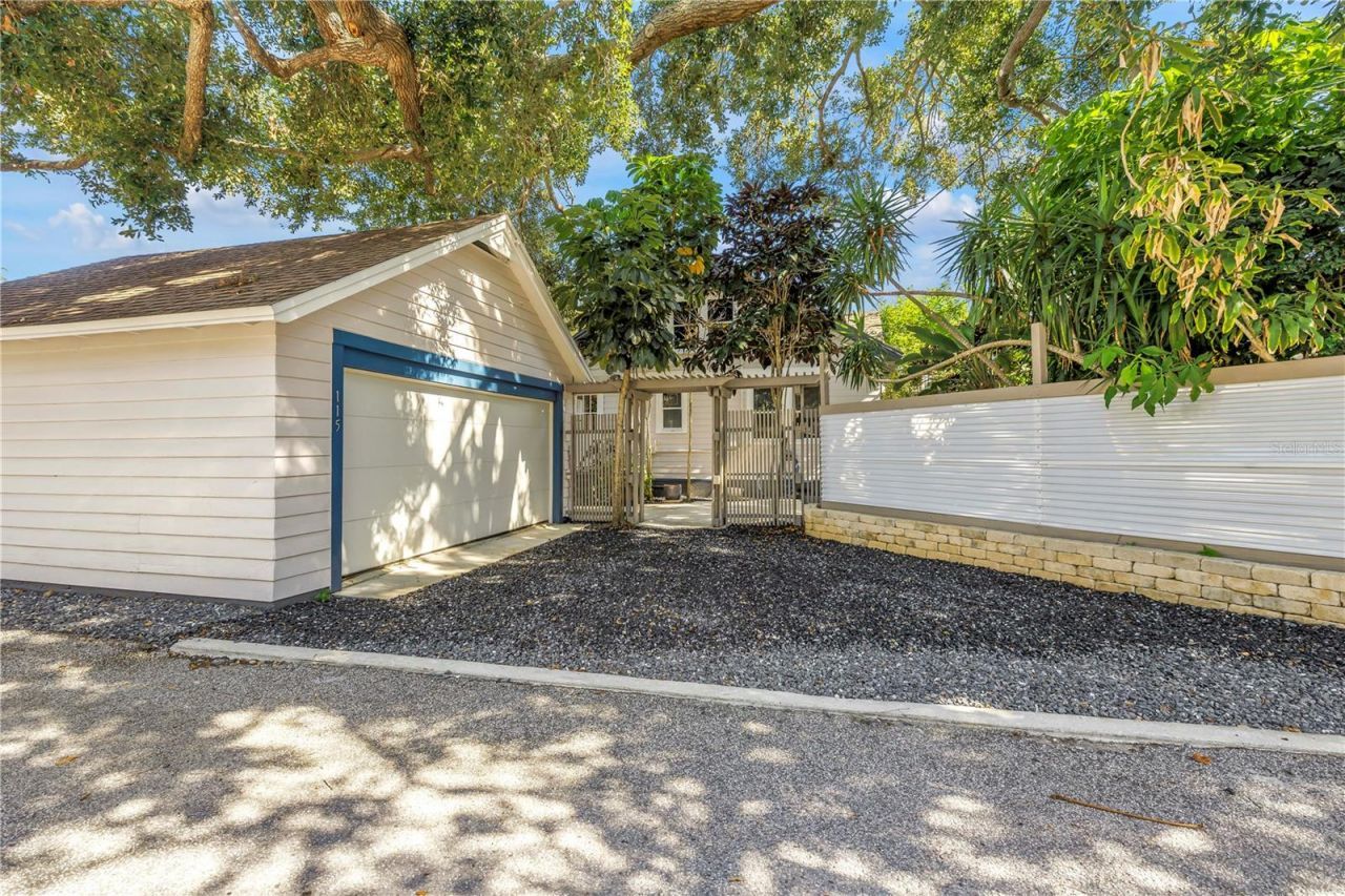 115 21st Avenue Ne, Saint Petersburg, FL 33704 Photo