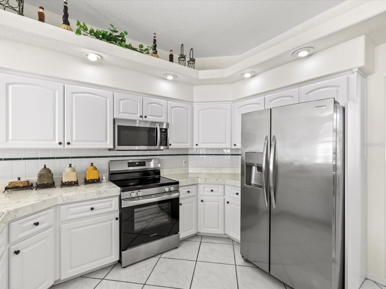 8704 Cypress Lakes Boulevard, New Port Richey, FL 34653 Photo