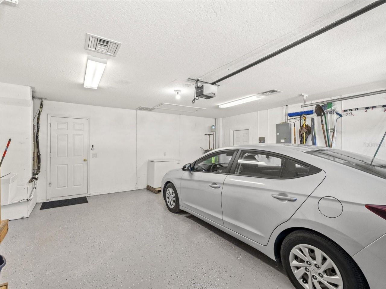 8704 Cypress Lakes Boulevard, New Port Richey, FL 34653 Photo