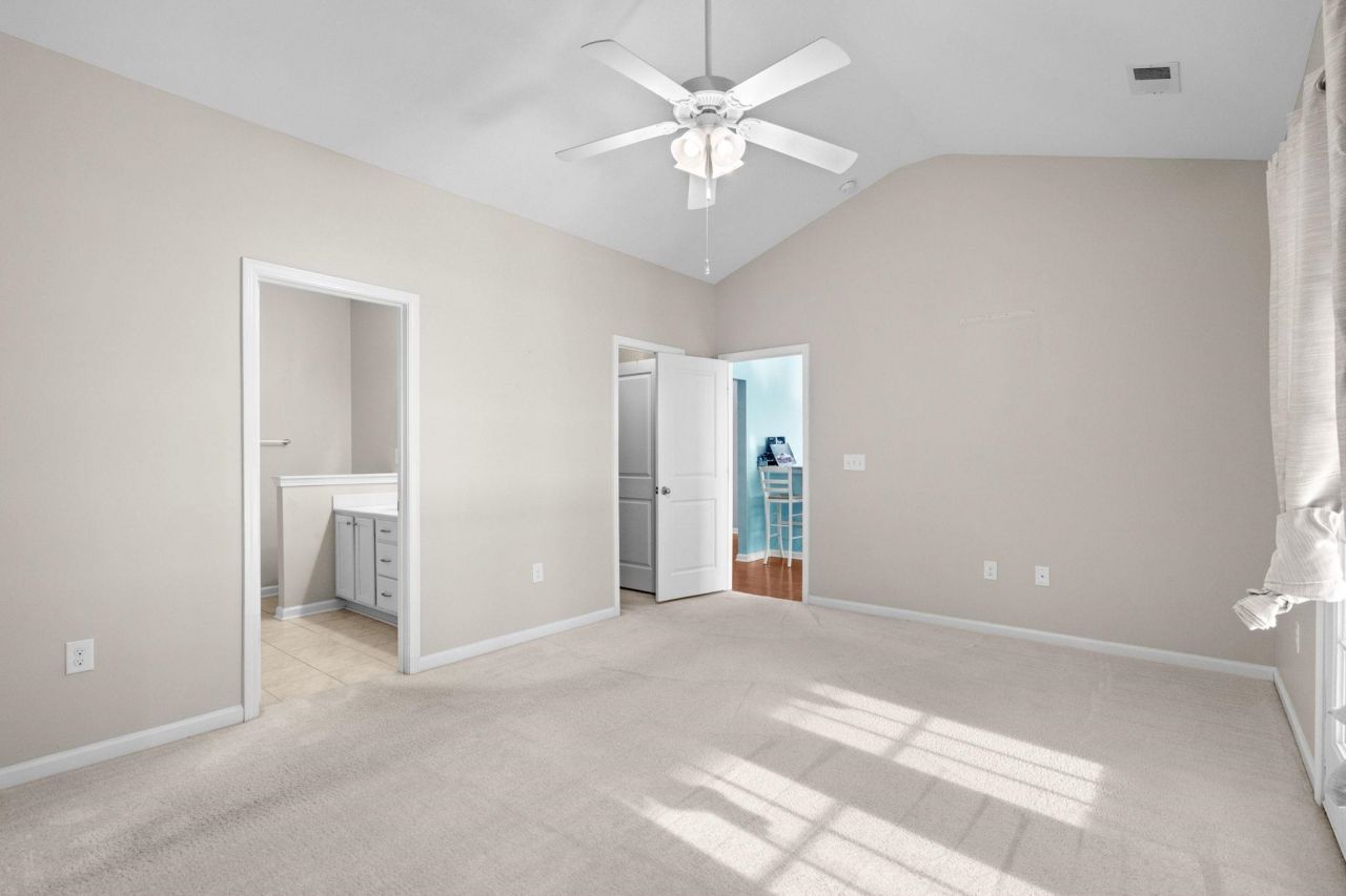 153 Parmelee Dr. Photo 24