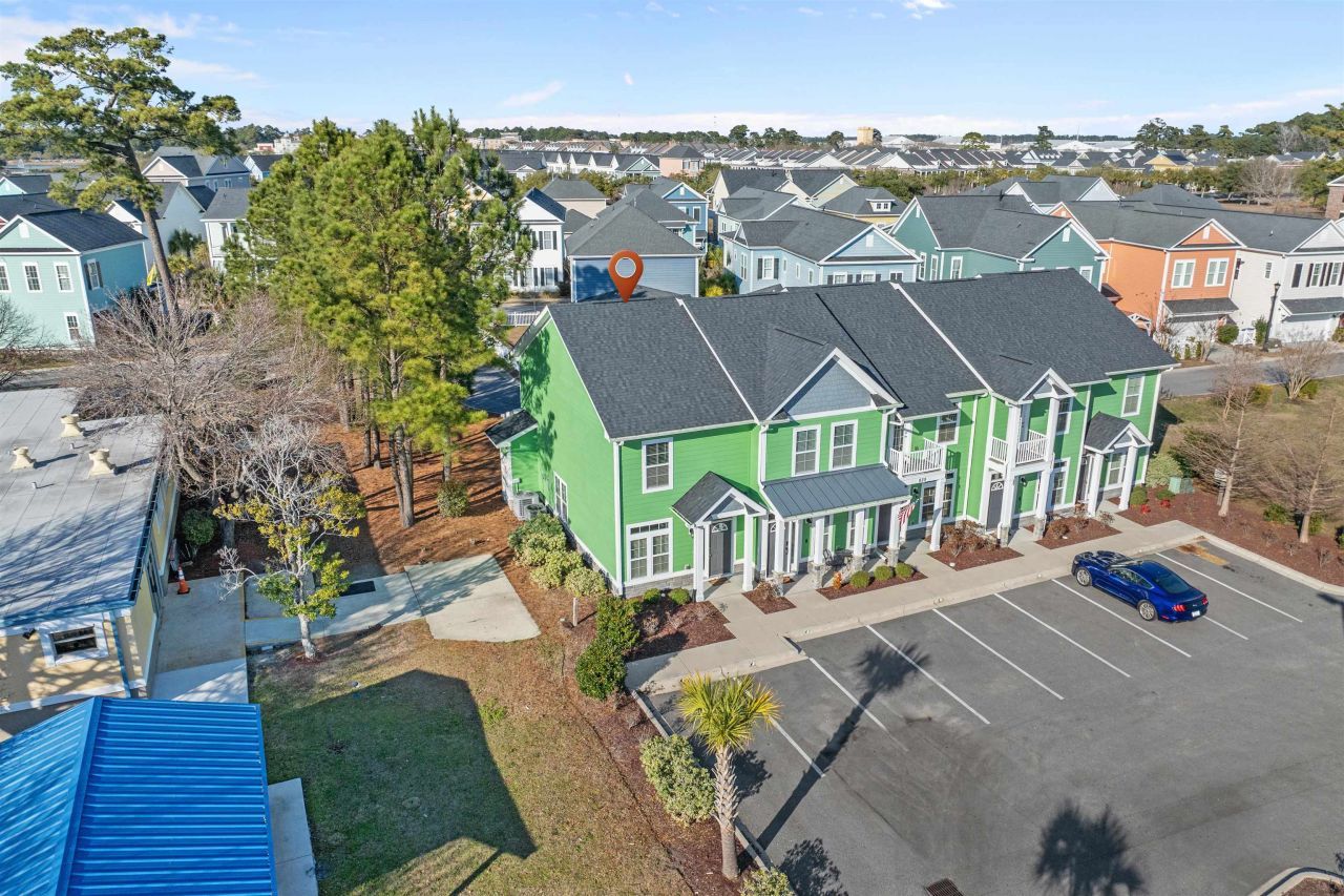 829 Moen Pl. Photo 20