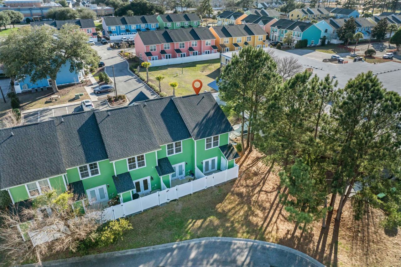 829 Moen Pl. Photo 21