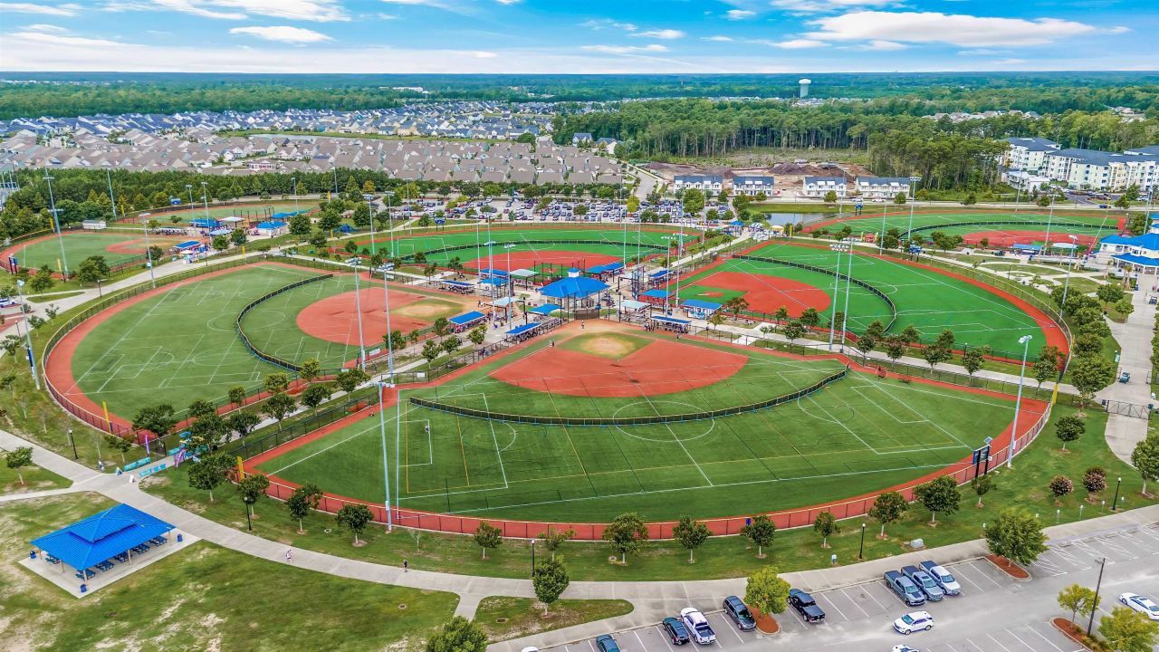 829 Moen Pl. Photo 25