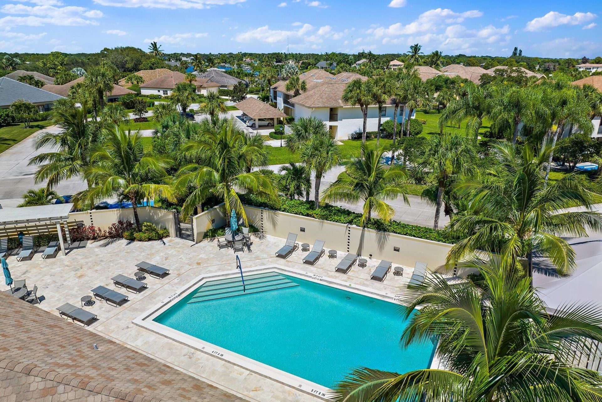 19101 SE Sea Turtle Court, Unit 202, Jupiter, FL 33469 Photo