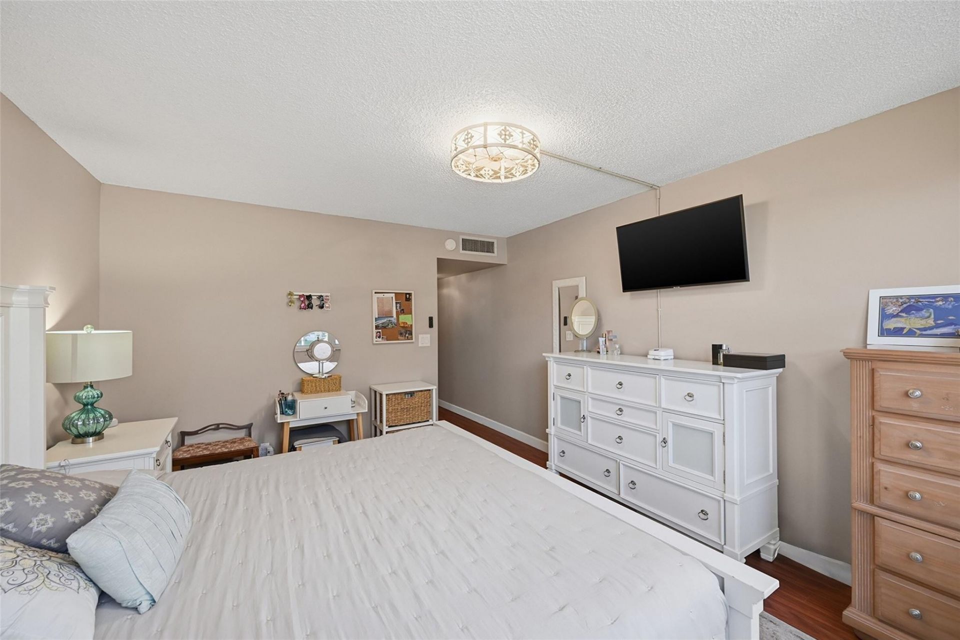 777 S Federal Highway, Unit J202, Pompano Beach, FL 33062 Photo