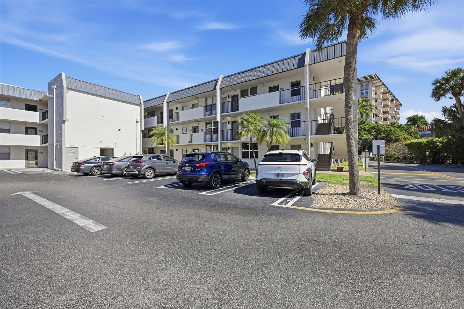 777 S Federal Highway, Unit J202, Pompano Beach, FL 33062 Photo