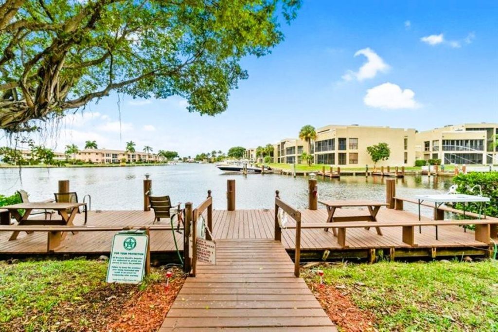 777 S Federal Highway, Unit J202, Pompano Beach, FL 33062 Photo