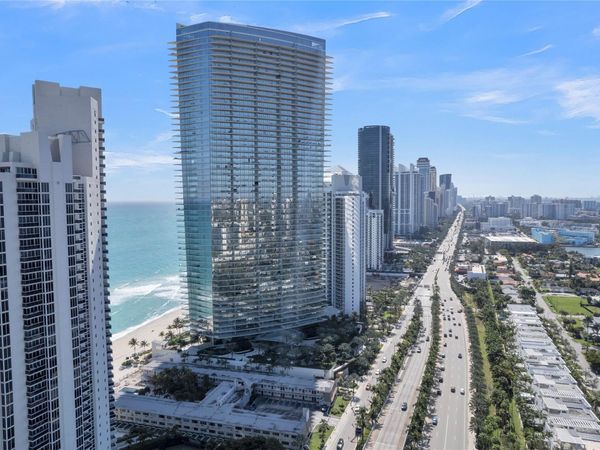 18975 Collins Ave, Unit 4603, Sunny Isles Beach, FL 33160