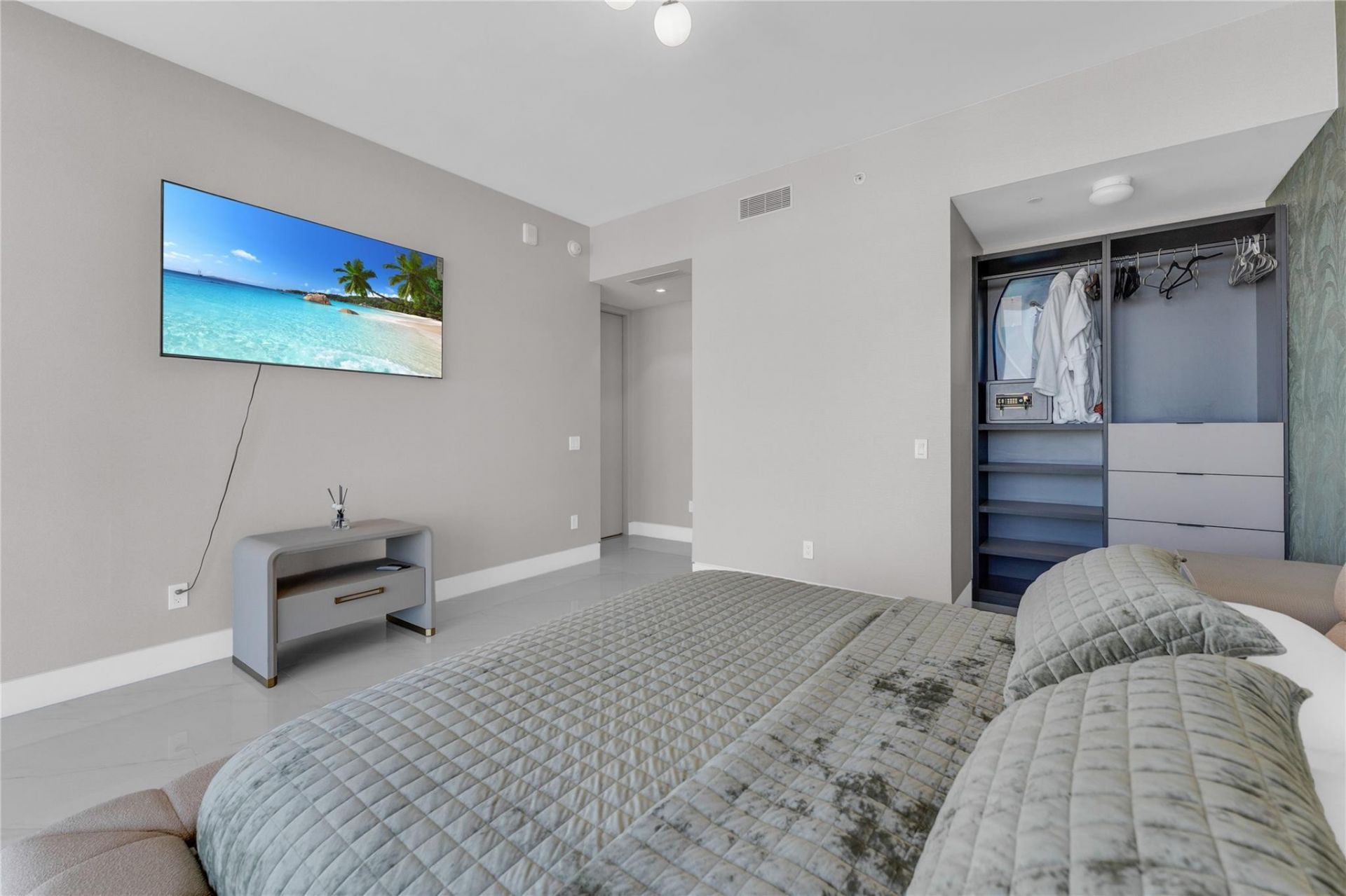 18975 Collins Avenue, Unit 4603, Sunny Isles Beach, FL 33160 Photo