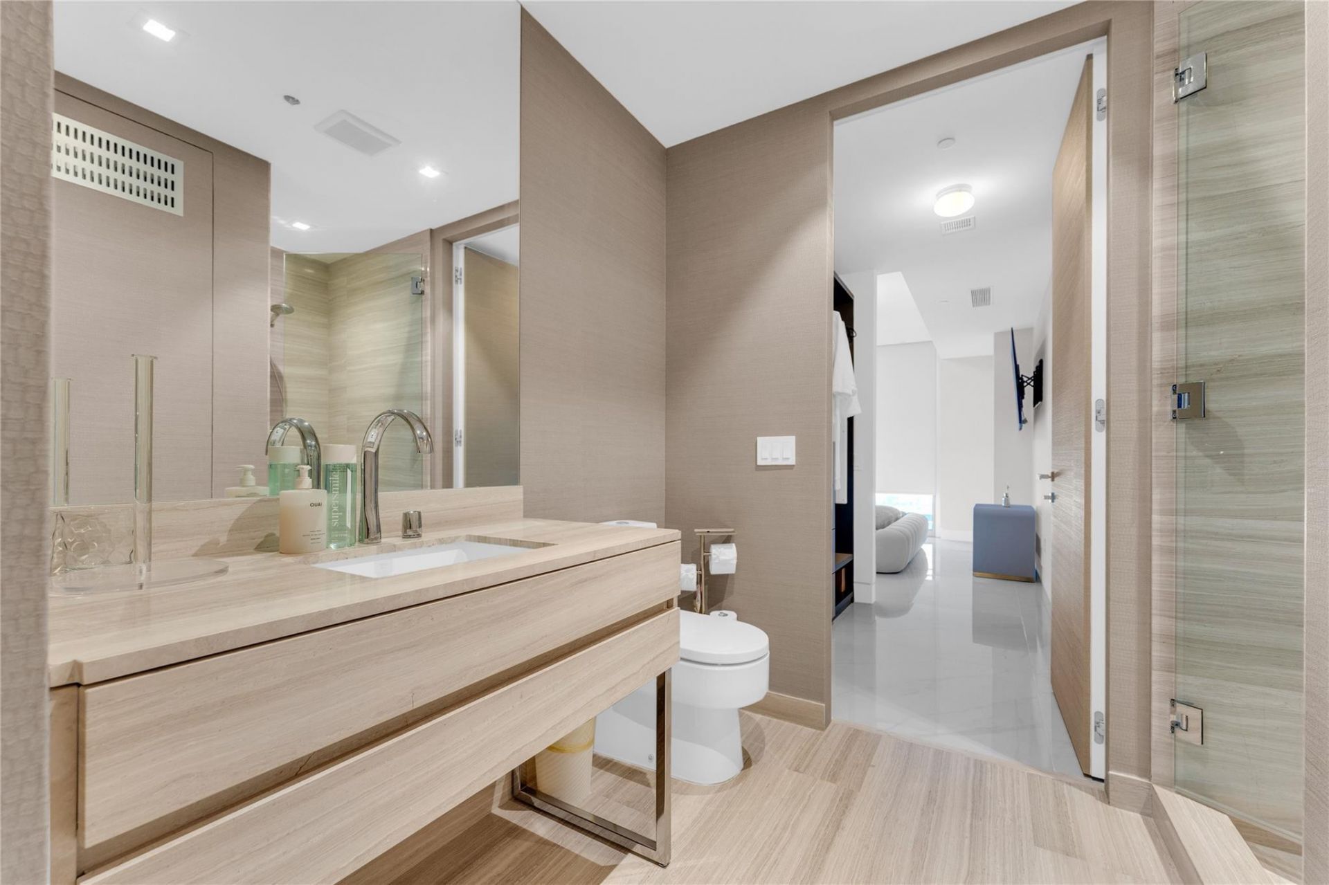 18975 Collins Avenue, Unit 4603, Sunny Isles Beach, FL 33160 Photo