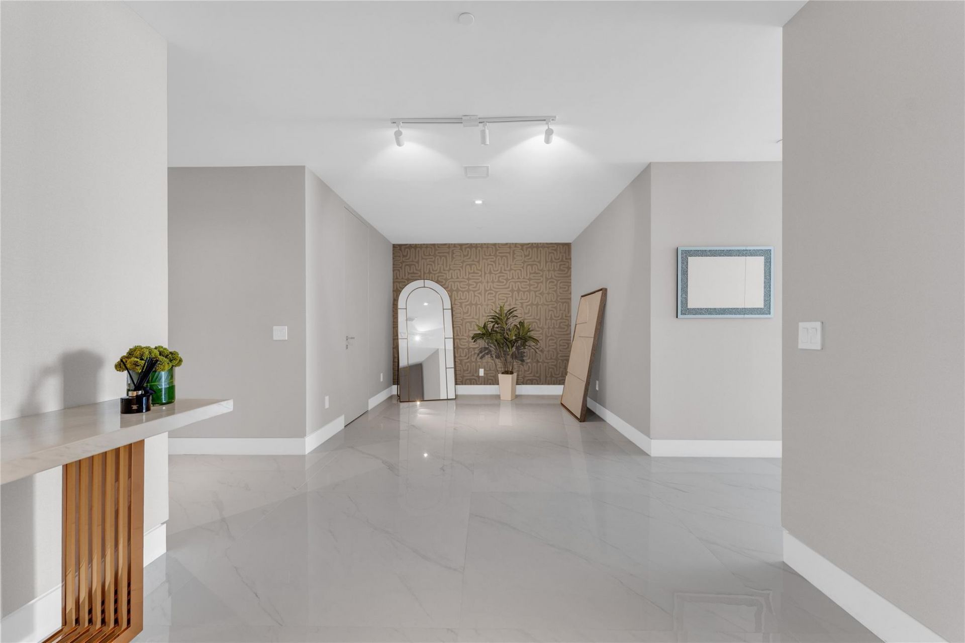 18975 Collins Avenue, Unit 4603, Sunny Isles Beach, FL 33160 Photo