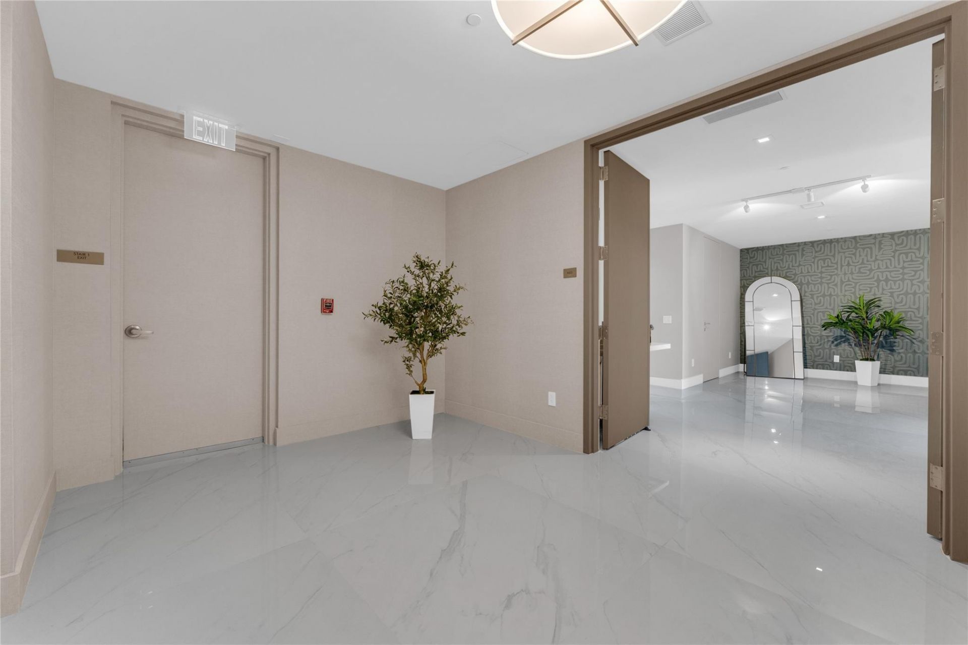 18975 Collins Avenue, Unit 4603, Sunny Isles Beach, FL 33160 Photo