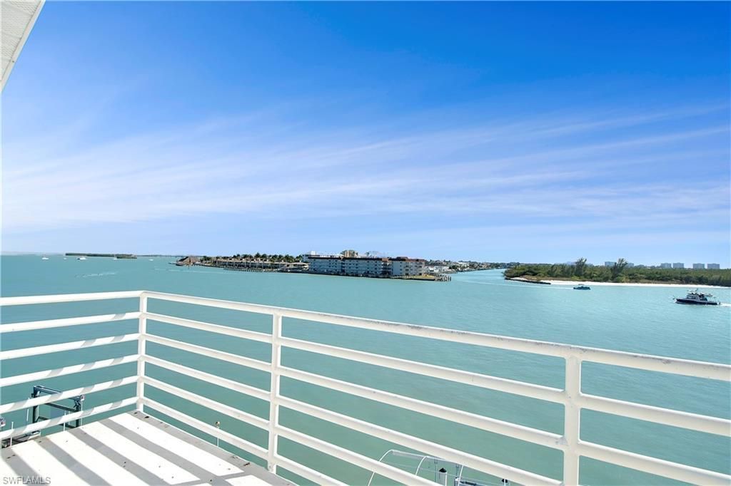 28 Pelican St W, Naples, FL 34113 Photo