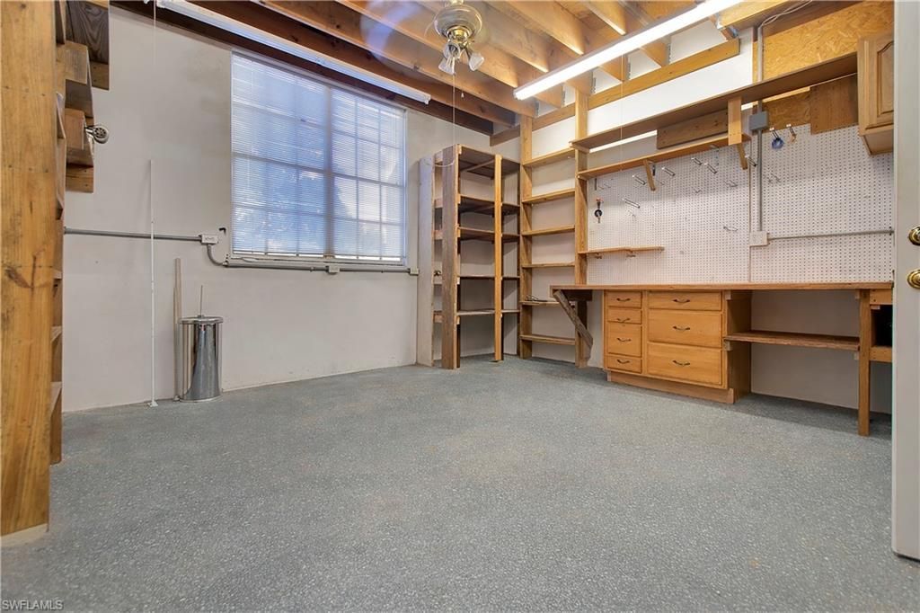 28 Pelican St W, Naples, FL 34113 Photo