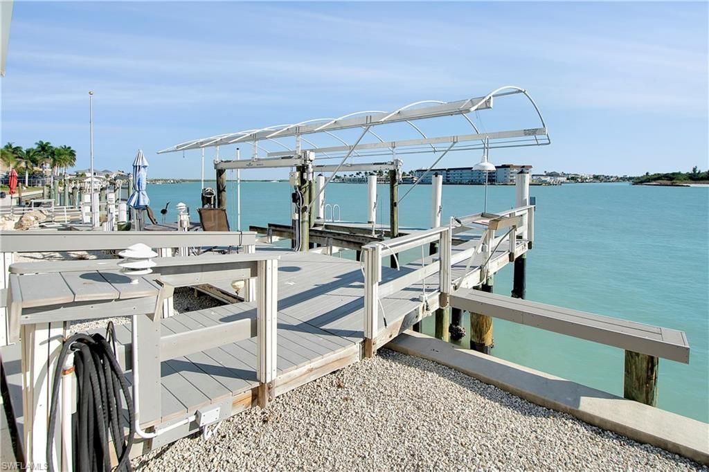 28 Pelican St W, Naples, FL 34113 Photo