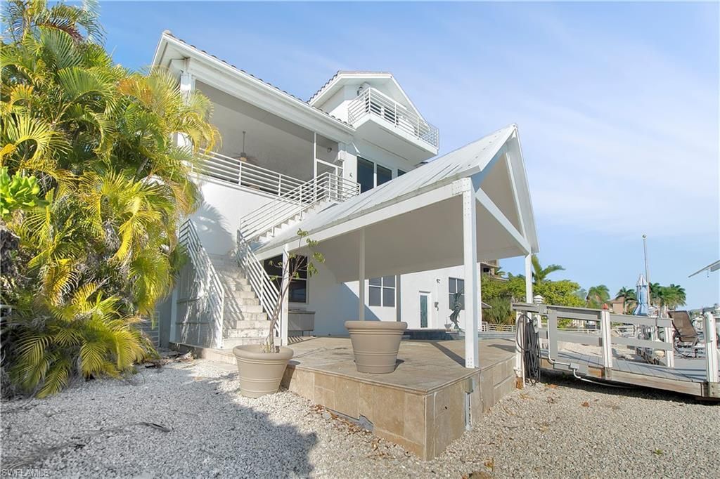 28 Pelican St W, Naples, FL 34113 Photo