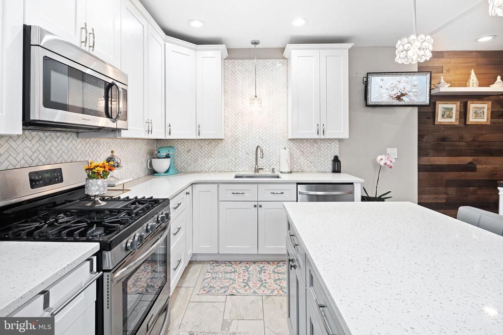 1721 Johnston Street, Philadelphia, PA 19145 Main Photo