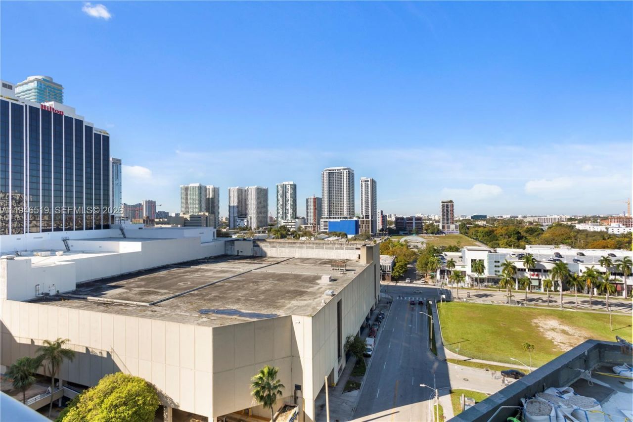 1750 N Bayshore Dr, Unit 1415, Miami, FL 33132 Photo