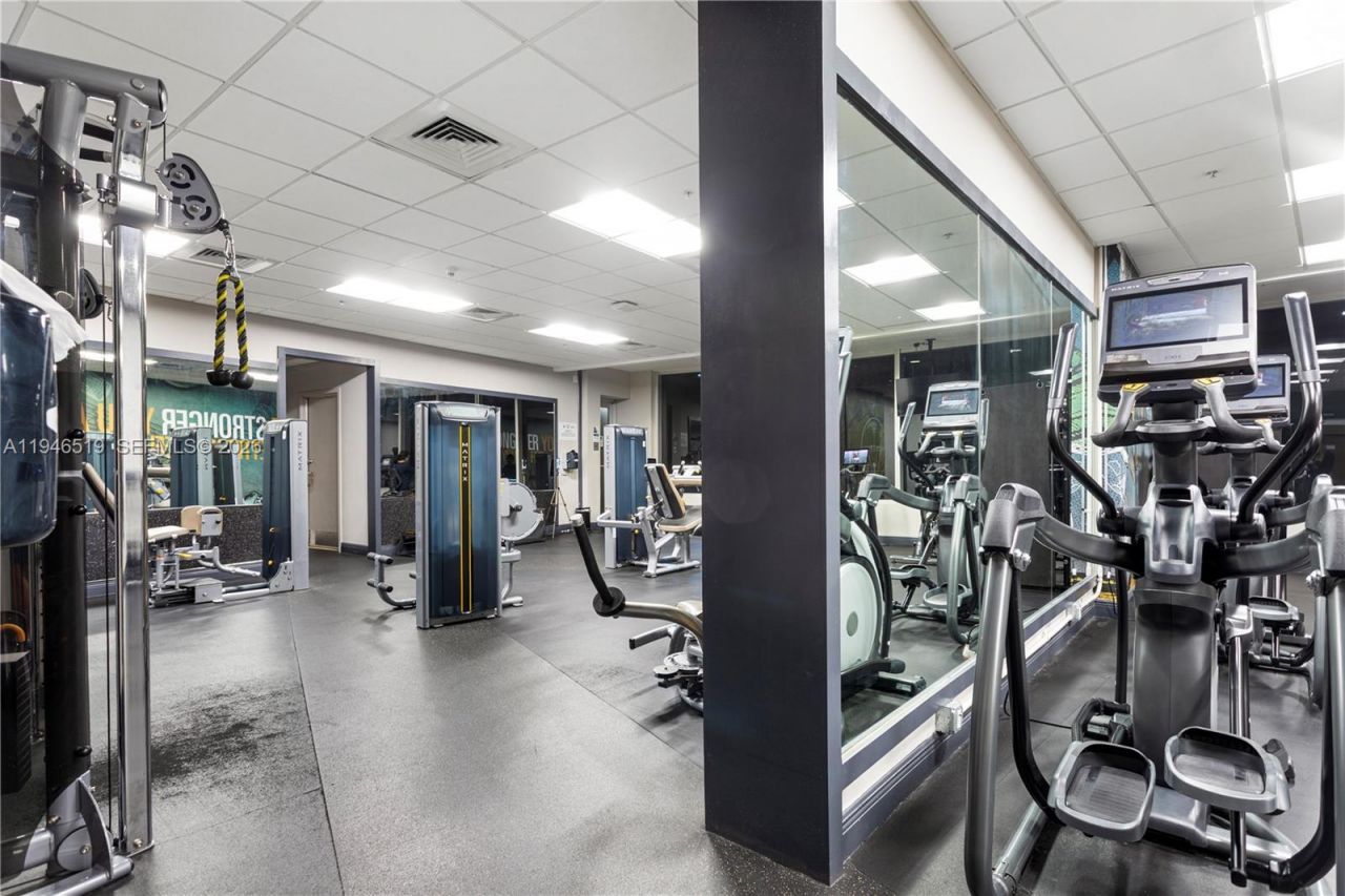 1750 N Bayshore Dr, Unit 1415, Miami, FL 33132 Photo