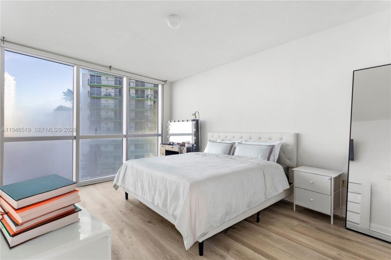 1750 N Bayshore Dr, Unit 1415, Miami, FL 33132 Photo