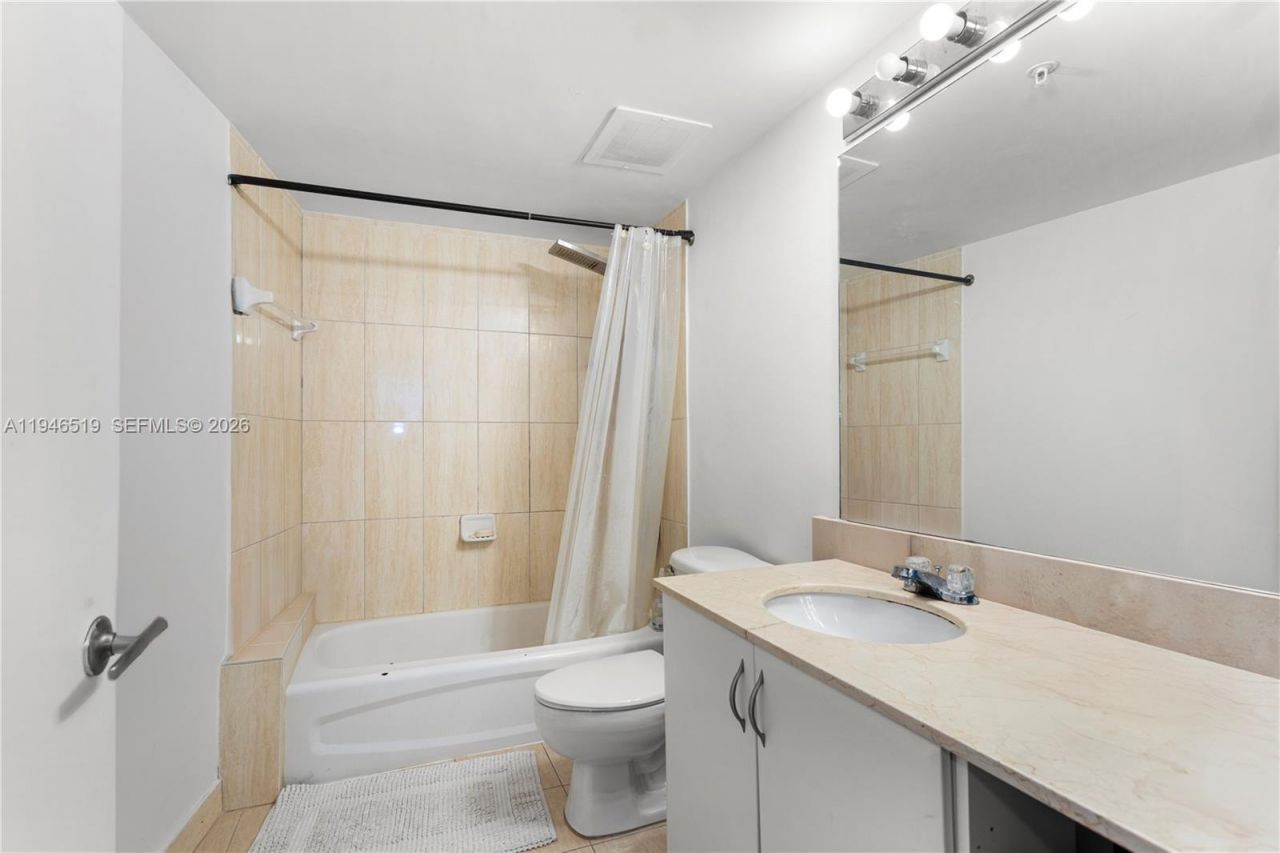 1750 N Bayshore Dr, Unit 1415, Miami, FL 33132 Photo