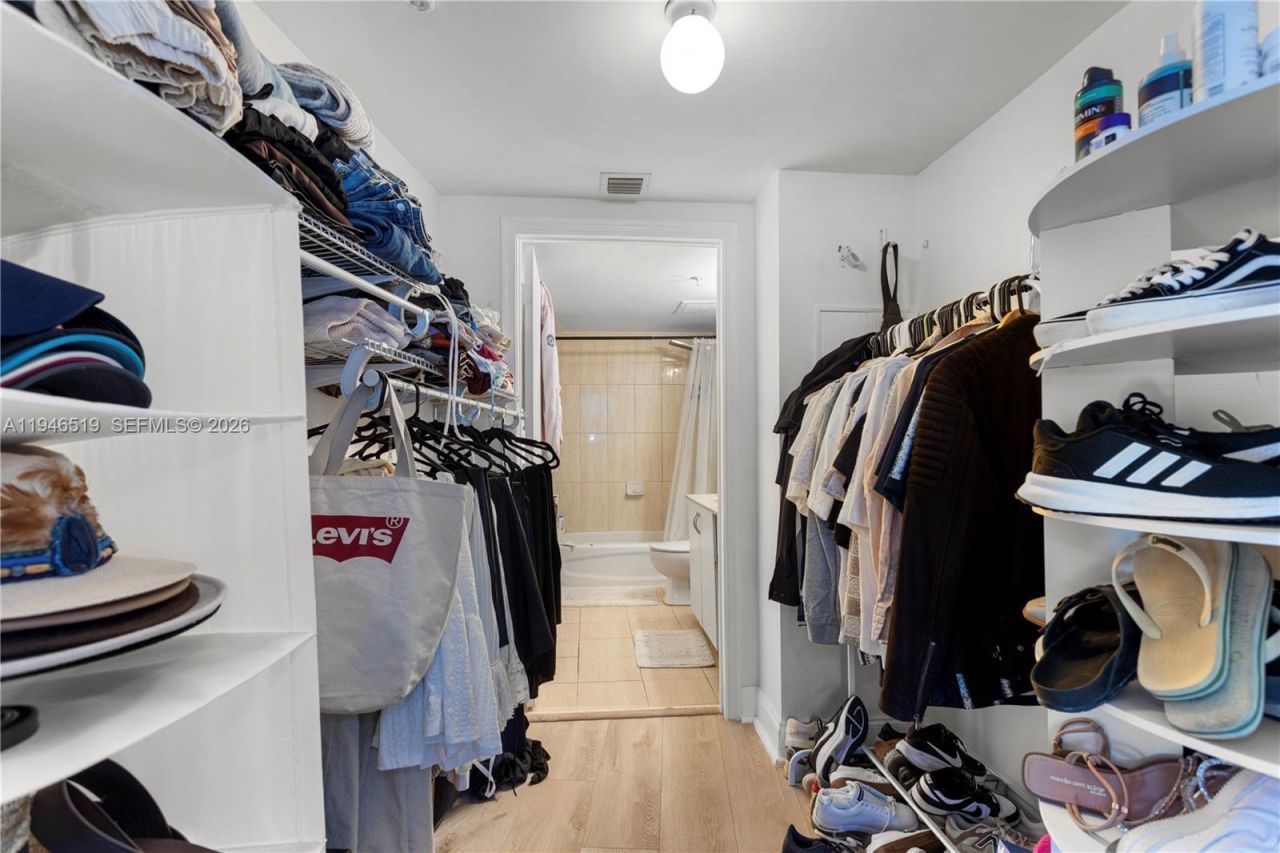 1750 N Bayshore Dr, Unit 1415, Miami, FL 33132 Photo