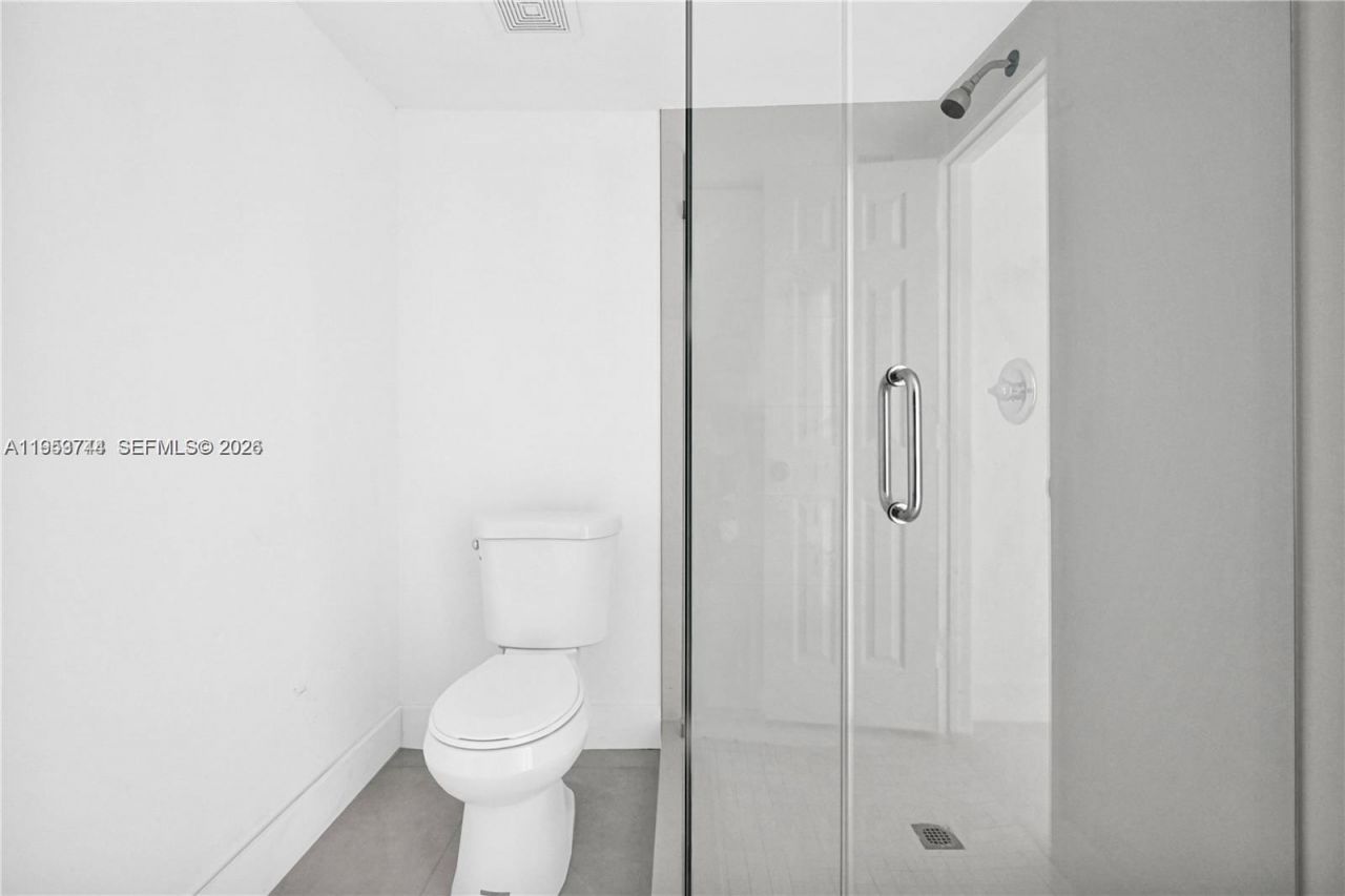 2270 NW 153rd St, Miami Gardens, FL 33054 Photo