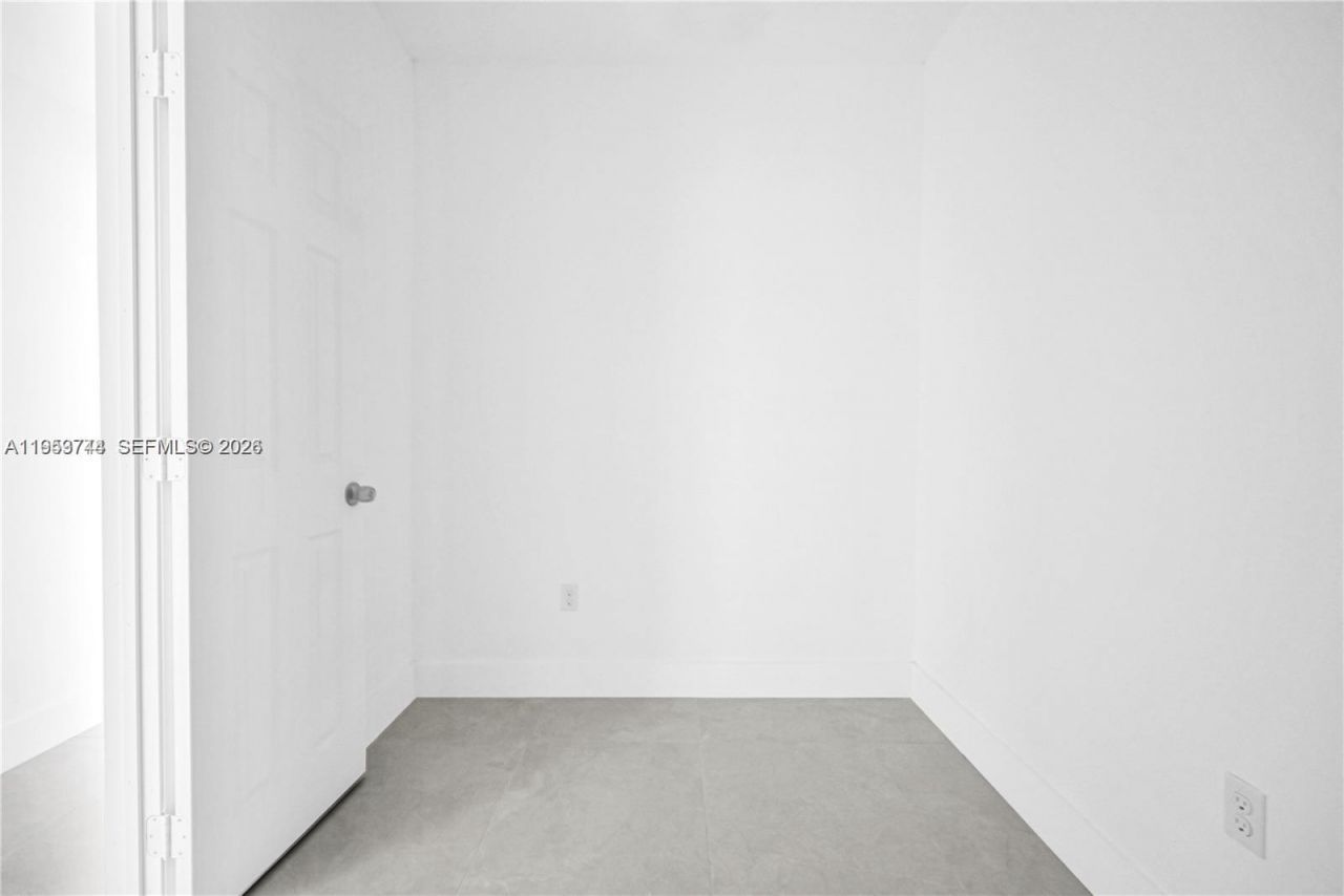 2270 NW 153rd St, Miami Gardens, FL 33054 Photo